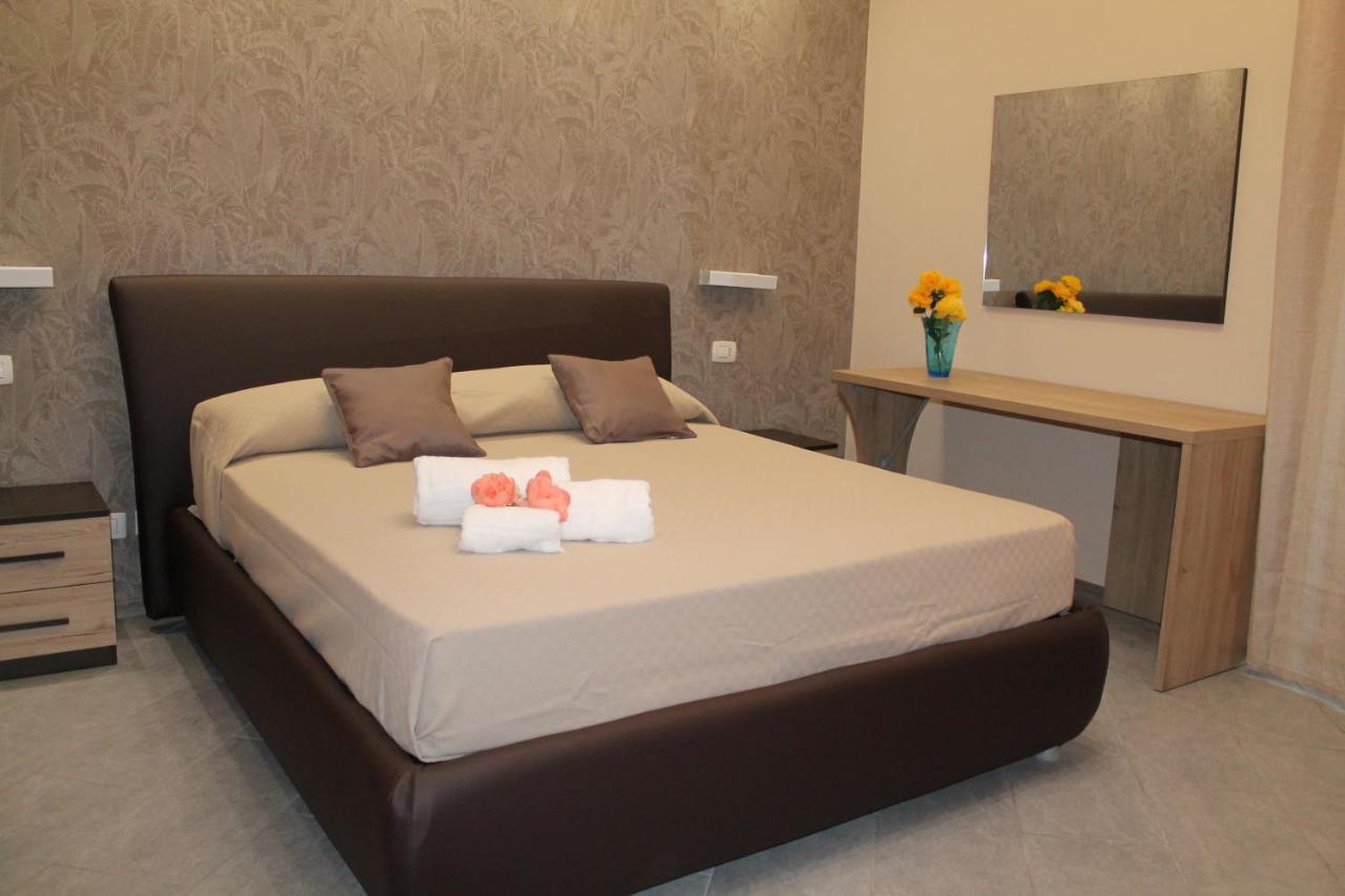 Apartments " Le Ginestre" Acireale Exterior foto
